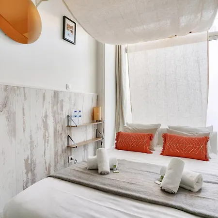 Beautiful 1 Bedroom - 15 District פריז