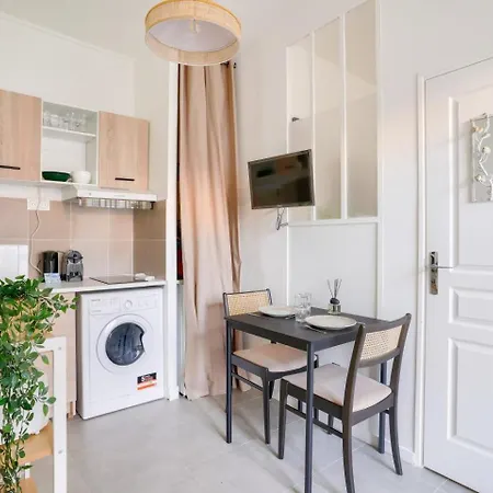 Beautiful 1 Bedroom - 15 District דירה פריז