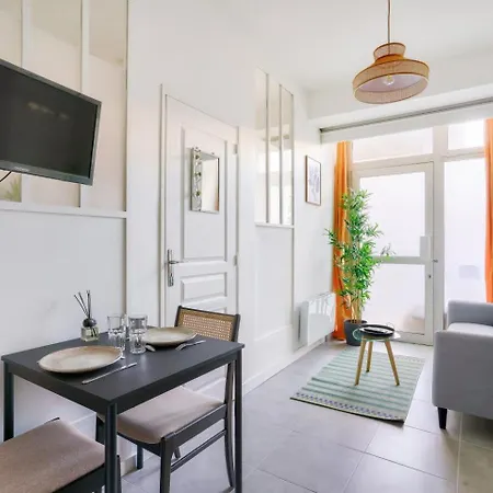 Beautiful 1 Bedroom - 15 District Apartamento París