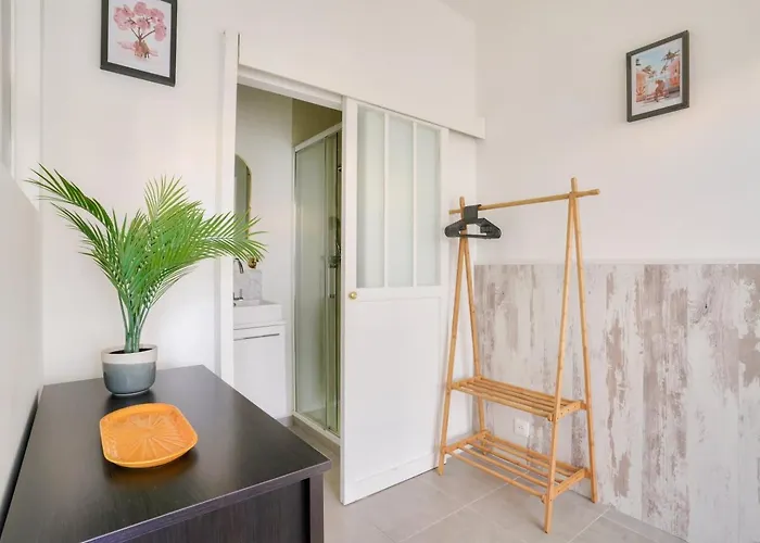 Beautiful 1 Bedroom - 15 District * パリ